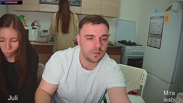 Snapshot of fcjuicy_pussy chatting on December 13, 4:16 pm fcjuicy pussy online show from December 13, 4:16 pm