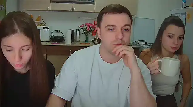 Snapshot of fcjuicy_pussy chatting on February 2, 2:56 pm fcjuicy pussy online show from February 2, 2:56 pm