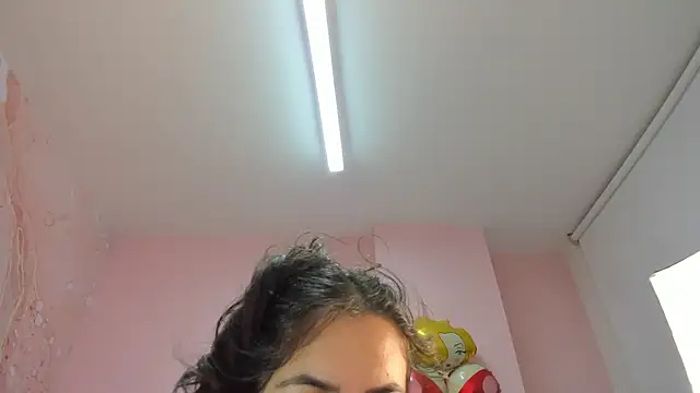 Snapshot of soyzarahtorres chatting on November 28, 10:12 pm soyzarahtorres online show from November 28, 10:12 pm