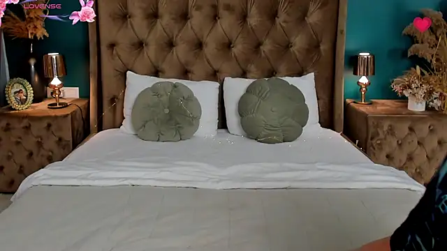 CalyMoon online show from January 13, 1:16 pm