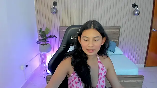 Snapshot of melody_flowers chatting on January 27, 3:28 pm melody flowers online show from January 27, 3:28 pm