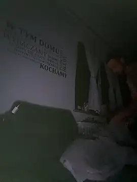 wariacik0024 online show from September 13, 1:27 am