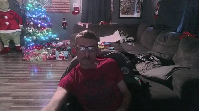 Snapshot of MysteriousFire23 chatting on December 11, 10:06 pm MysteriousFire23 online show from December 11, 10:06 pm