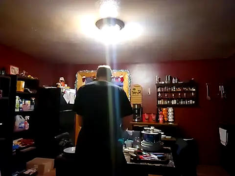 Snapshot of MysteriousFire23 chatting on December 14, 10:50 pm MysteriousFire23 online show from December 14, 10:50 pm