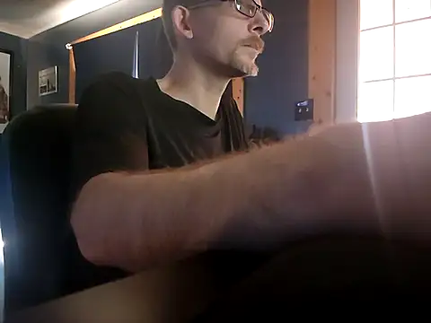 Snapshot of MysteriousFire23 chatting on March 20, 9:46 pm MysteriousFire23 online show from March 20, 9:46 pm