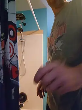 Snapshot of MysteriousFire23 chatting on December 16, 7:19 pm MysteriousFire23 online show from December 16, 7:19 pm