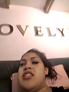 kimCosseyy online show from January 17, 12:59 am