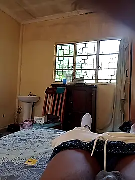 izinjamfee2 online show from January 11, 8:19 am