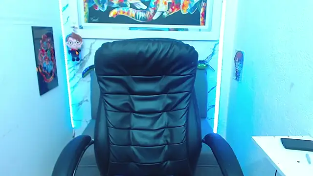 targuerian22 online show from November 8, 8:03 am