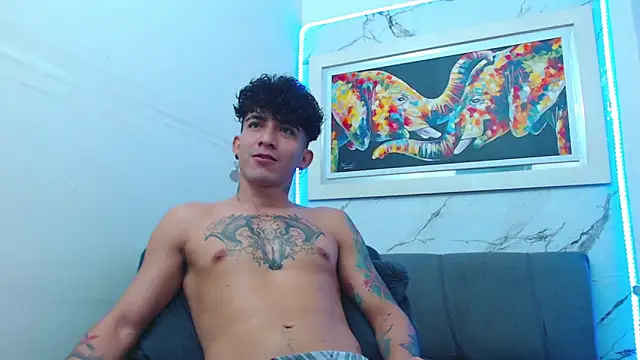 targuerian22 online show from February 4, 3:01 am