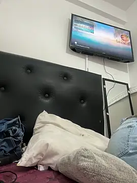 Zairaisak online show from February 8, 2:37 am