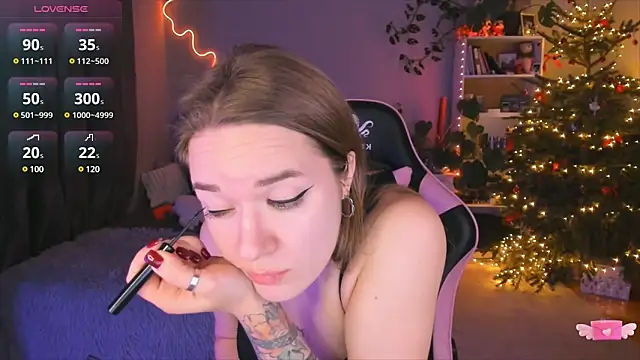 ami amour  online show from January 16, 7:52 pm