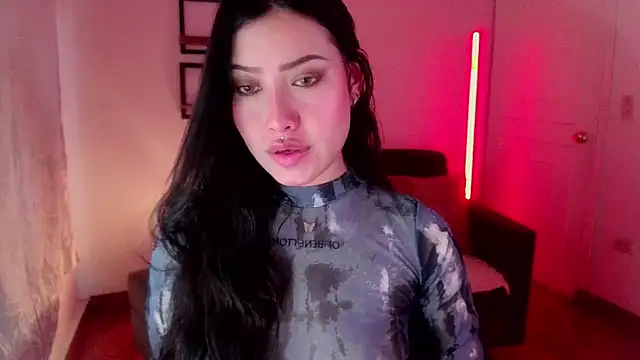 Emilyswan04 online show from February 27, 3:59 pm