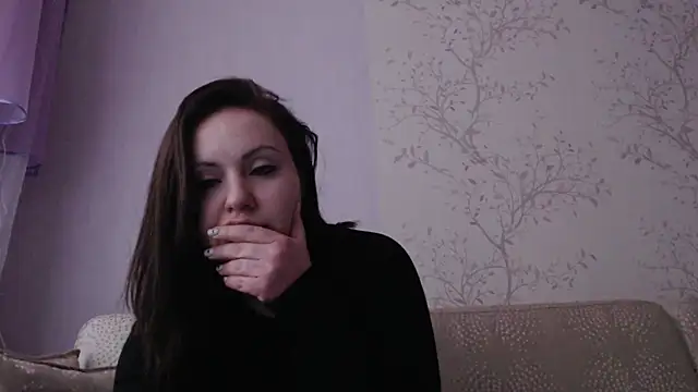 DulcieHeath online show from February 26, 8:26 am