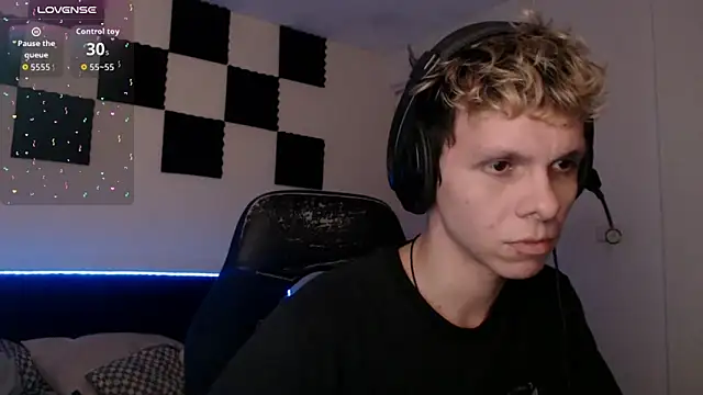 bryamado69 online show from October 17, 12:58 am