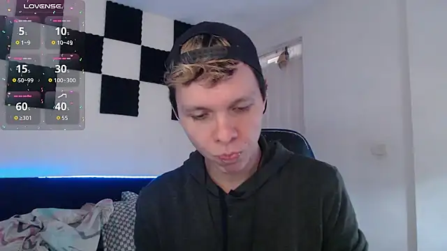 bryamado69 online show from October 20, 12:38 pm