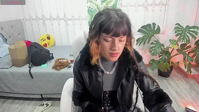  sharlotte777 online show from December 2, 2:01 pm