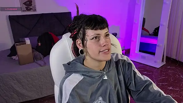  sharlotte777 online show from February 17, 1:07 pm