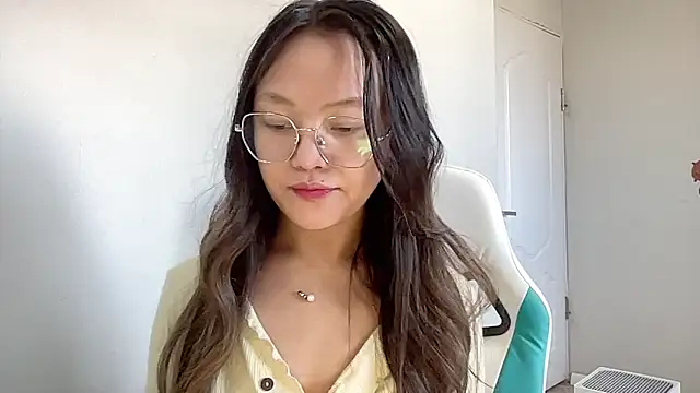 Risalynn online show from January 25, 6:23 am