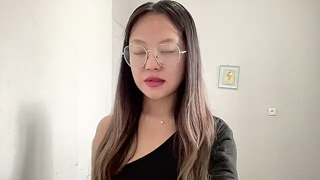 Risalynn online show from January 28, 3:36 am