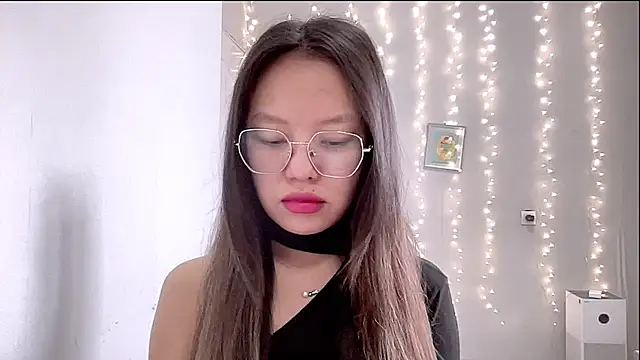 Risalynn online show from March 5, 3:18 am