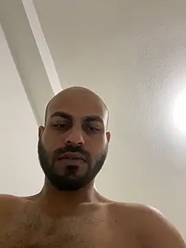 islandvybee55 online show from December 12, 8:36 am