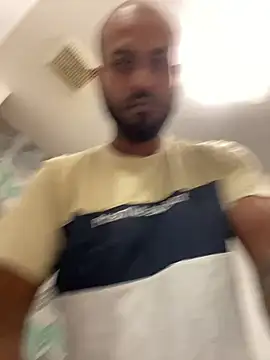 islandvybee55 online show from February 22, 11:13 pm