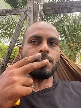 islandvybee55 online show from December 20, 2:46 pm