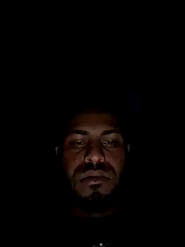 islandvybee55 online show from December 21, 6:42 am