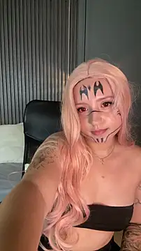 Snapshot of MiaPetit_ chatting on November 1, 4:14 am MiaPetit online show from November 1, 4:14 am