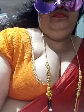 Snapshot of tamilthanushri chatting on April 17, 6:44 pm tamilthanushri online show from April 17, 6:44 pm