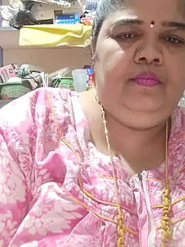 Snapshot of tamilthanushri chatting on April 26, 5:21 pm tamilthanushri online show from April 26, 5:21 pm