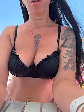 Snapshot of cicciolina chatting on June 15, 12:18 pm cicciolina online show from June 15, 12:18 pm