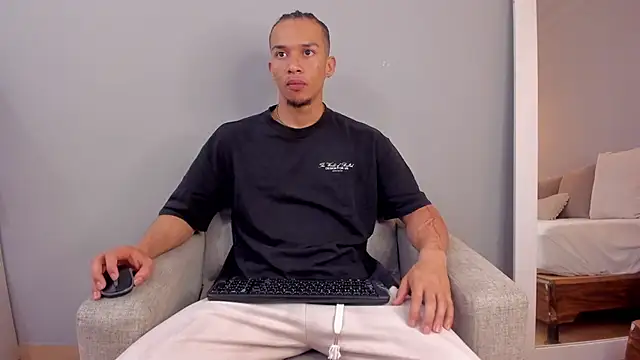 Dominick star online show from November 9, 4:00 am