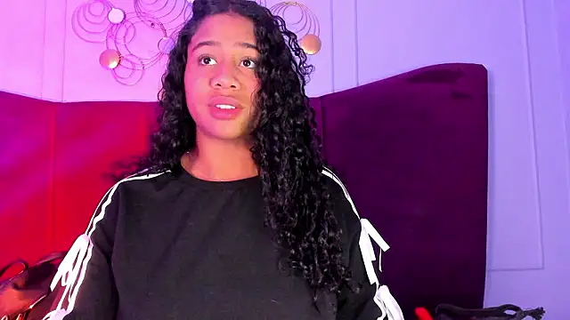 Sofi Fox  online show from March 28, 3:06 am