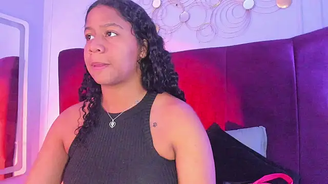 Sofi Fox  online show from April 2, 3:15 am