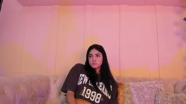 natalia aguirre1 online show from January 17, 12:31 pm