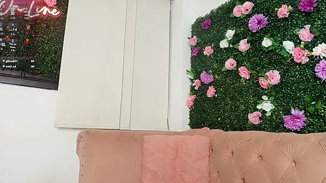 natalia aguirre1 online show from November 9, 7:56 pm