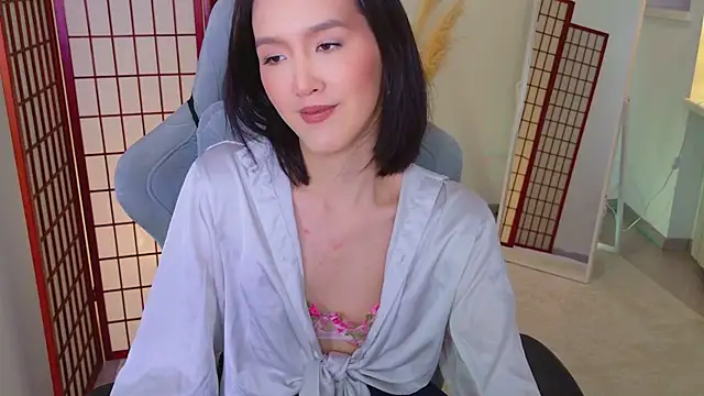 Snapshot of CarrieAmber chatting on April 26, 1:53 pm CarrieAmber online show from April 26, 1:53 pm