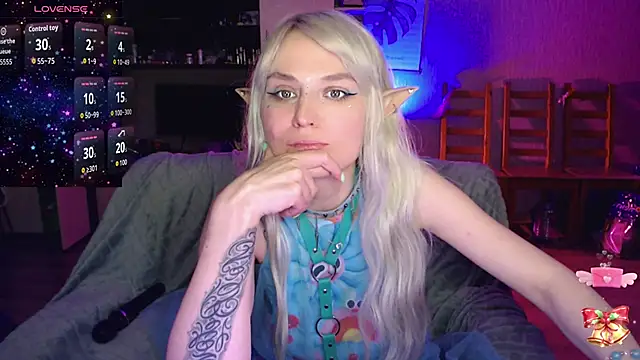 mischellemeow13 online show from April 23, 1:51 am