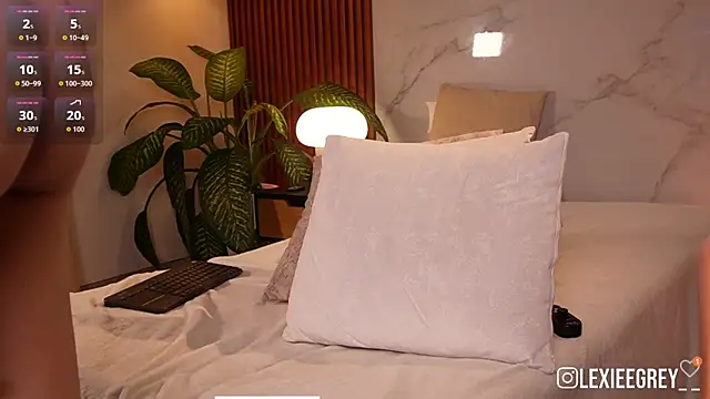 lexiee grey  online show from June 3, 2:33 pm