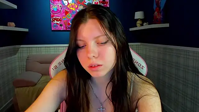 Snapshot of Sandra__Cute chatting on December 7, 1:03 am Sandra Cute online show from December 7, 1:03 am