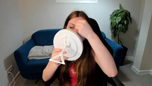 Snapshot of Sandra__Cute chatting on February 19, 8:33 am Sandra Cute online show from February 19, 8:33 am