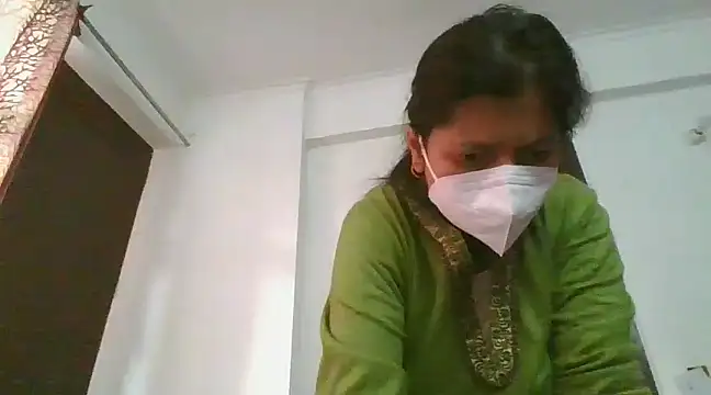 cutiecatty21 online show from December 6, 8:37 am