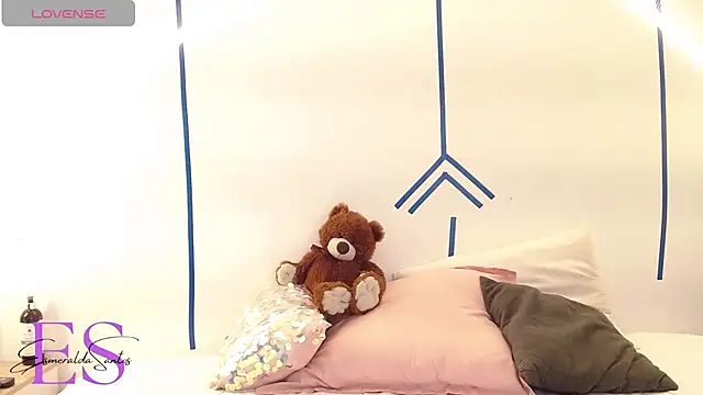 Snapshot of EsmeraldaSantoss chatting on January 10, 12:47 pm EsmeraldaSantoss online show from January 10, 12:47 pm