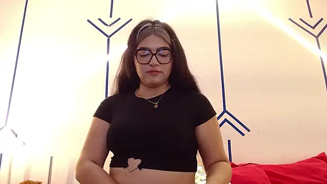 Snapshot of EsmeraldaSantoss chatting on February 10, 4:04 pm EsmeraldaSantoss online show from February 10, 4:04 pm