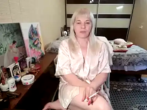Lia Laguna77 online show from July 19, 7:01 am