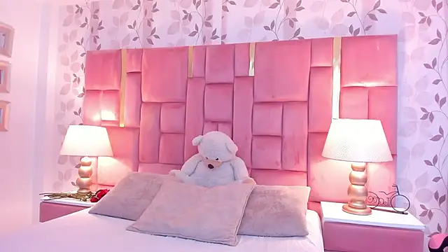 Snapshot of AmbarSantany chatting on February 11, 9:20 pm AmbarSantany online show from February 11, 9:20 pm