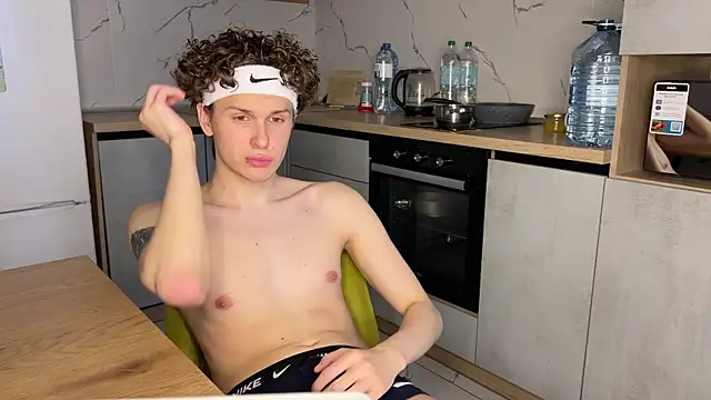 alyx garden online show from March 3, 12:55 pm