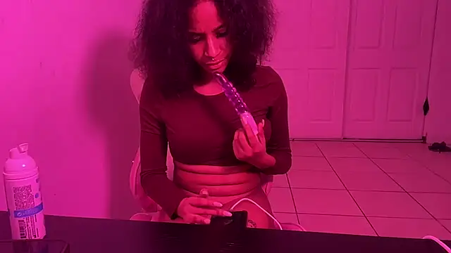 shandiloveslemonss online show from September 10, 6:57 am